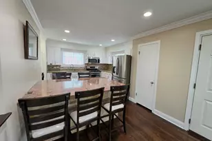9104 Oleander Ave, Morton Grove, IL 60053 - Photo 7