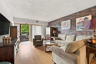 1503 Woodbridge Rd, Joliet, IL 60436 - Photo 5