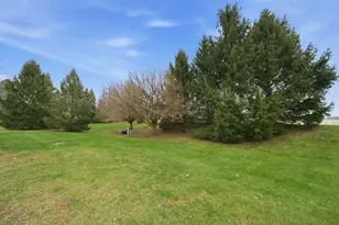 1836 Candlelight Cir, Montgomery, IL 60538 - Photo 25