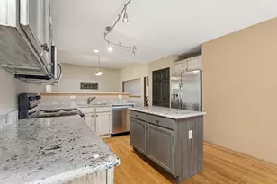 16427 S Canterbury Way, Lockport, IL 60441 - Photo 5