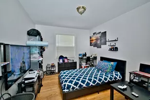 2643 W Farragut Ave, Chicago, IL 60625 - Photo 11
