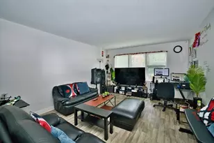 2643 W Farragut Ave, Chicago, IL 60625 - Photo 3
