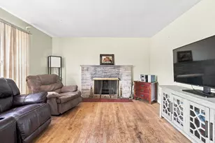 2700 Sarah St, Franklin Park, IL 60131 - Photo 5