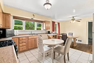 2700 Sarah Street, Franklin Park, IL 60131 - Photo 9