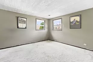 2700 Sarah St, Franklin Park, IL 60131 - Photo 15