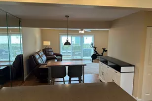 1104 Taunton Ct, Schaumburg, IL 60193 - Photo 7