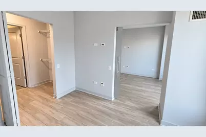 1025 W Addison Street #825C, Chicago, IL 60613 - Photo 5