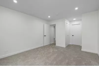 1727 W Hawkes Street #8, Arlington Heights, IL 60004 - Photo 21