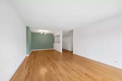 1738 Chicago Avenue #302, Evanston, IL 60201 - Photo 5