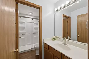 691 Thorsen Ln, Batavia, IL 60510 - Photo 23