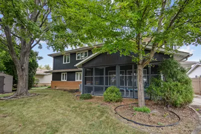574 Ridge Avenue, Elk Grove Village, IL 60007 - Photo 25