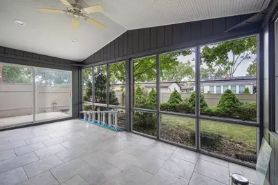 574 Ridge Avenue, Elk Grove Village, IL 60007 - Photo 5