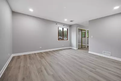 574 Ridge Avenue, Elk Grove Village, IL 60007 - Photo 19