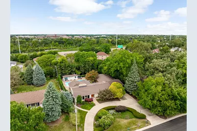 12 Meadowood Drive, Oak Brook, IL 60523 - Photo 69