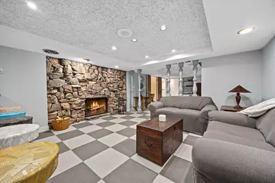 12 Meadowood Drive, Oak Brook, IL 60523 - Photo 47