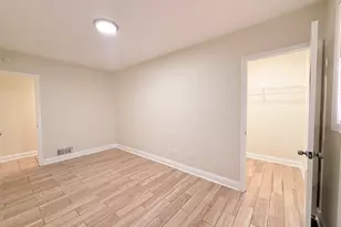 2731 W Polk St, Chicago, IL 60612 - Photo 13