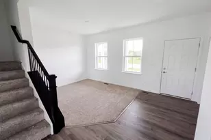 418 Fairway Ln, Sycamore, IL 60178 - Photo 11