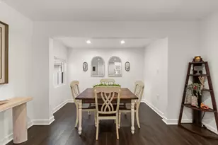 1225 Ash St, Saint Charles, IL 60174 - Photo 7