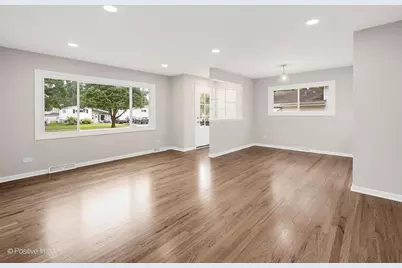 579 Dawes Avenue, Glen Ellyn, IL 60137 - Photo 3