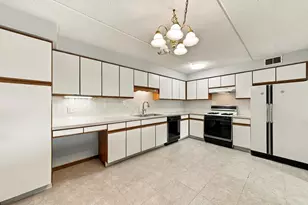 6530 W Irving Park Rd, Chicago, IL 60634 - Photo 7