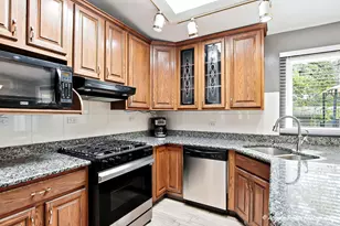 34679 N Hiawatha Trl, McHenry, IL 60051 - Photo 11