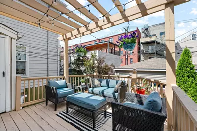2520 W Medill Avenue, Chicago, IL 60647 - Photo 23
