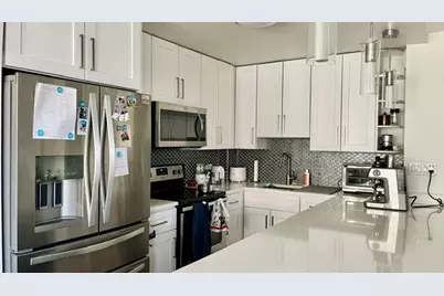 3550 N Lake Shore Drive #920, Chicago, IL 60657 - Photo 5