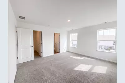 643 Cassia Court, Crystal Lake, IL 60012 - Photo 5