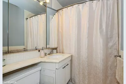 400 E Randolph Street #3502, Chicago, IL 60601 - Photo 11