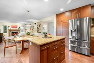 18101 W Hampshire Dr, Gurnee, IL 60031 - Photo 9