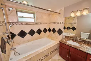 2205 W Highland Ave, Chicago, IL 60659 - Photo 11