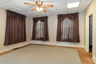 626 E Howard St, Pontiac, IL 61764 - Photo 5