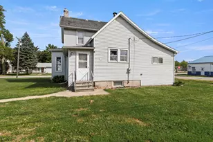 626 E Howard St, Pontiac, IL 61764 - Photo 59
