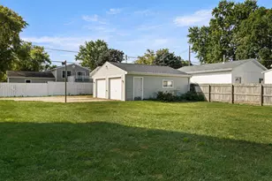 626 E Howard St, Pontiac, IL 61764 - Photo 57