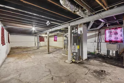 8918 S Woodlawn Avenue, Chicago, IL 60619 - Photo 15