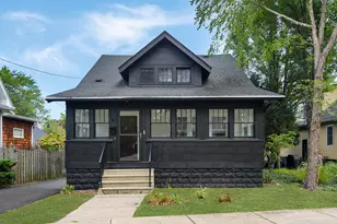 724 S 5th St, Saint Charles, IL 60174 - Photo 1