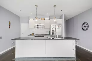 653 N Kingsbury St, Chicago, IL 60654 - Photo 11