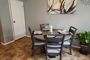 4141 Continental Dr, Waukegan, IL 60087 - Photo 3