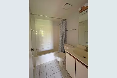 238 Green Knoll Lane #238, Streamwood, IL 60107 - Photo 15