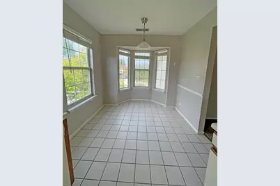 238 Green Knoll Lane #238, Streamwood, IL 60107 - Photo 5
