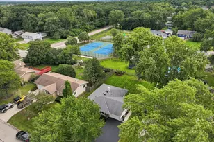 2321 Carriage Ln, Lindenhurst, IL 60046 - Photo 27
