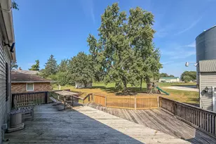 417 W Garfield Ave, Cissna Park, IL 60924 - Photo 31