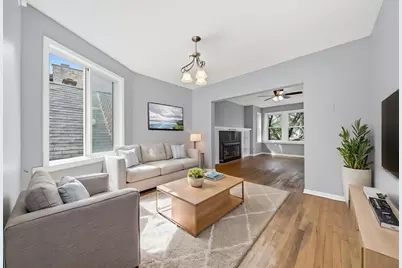 7949 S Marquette Avenue, Chicago, IL 60617 - Photo 7