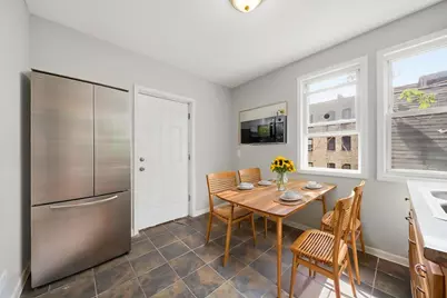 7949 S Marquette Avenue, Chicago, IL 60617 - Photo 9