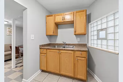 7949 S Marquette Avenue, Chicago, IL 60617 - Photo 15