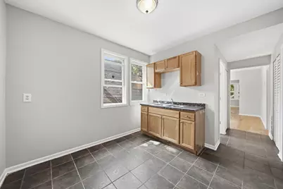 7949 S Marquette Avenue, Chicago, IL 60617 - Photo 31