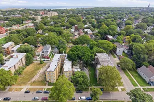 7949 S Marquette Ave, Chicago, IL 60617 - Photo 17