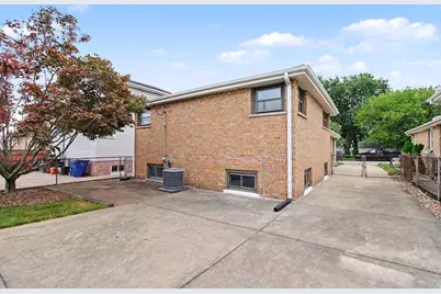 10816 Fletcher Avenue, Melrose Park, IL 60164 - Photo 23