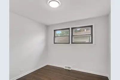 10816 Fletcher Avenue, Melrose Park, IL 60164 - Photo 11