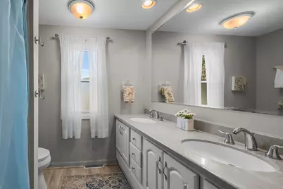 3014 N Dryden Place, Arlington Heights, IL 60004 - Photo 13